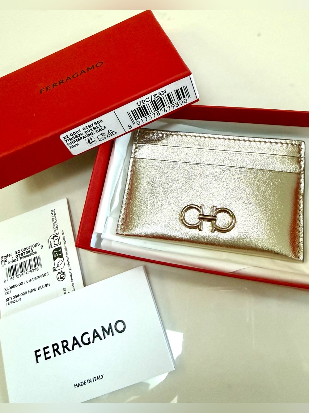 NWT - Ferragamo Leather Card Holder